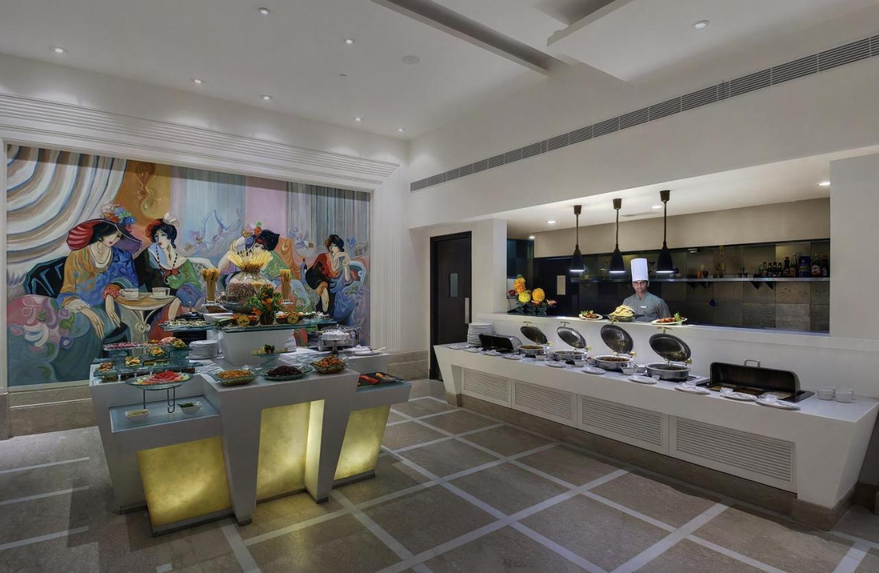 Inde Hotel Vista Woods Huda City Centre, Ґурґаон Екстер'єр фото