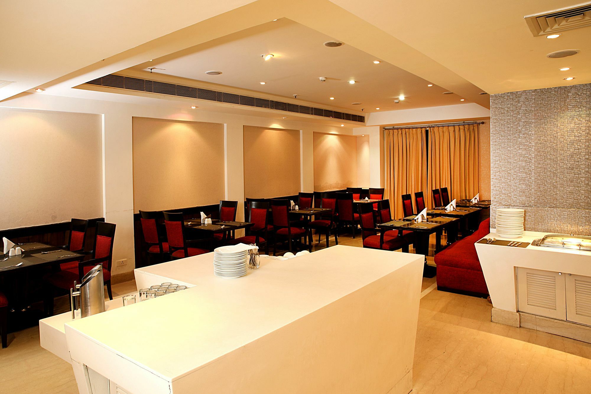 Inde Hotel Vista Woods Huda City Centre, Ґурґаон Екстер'єр фото