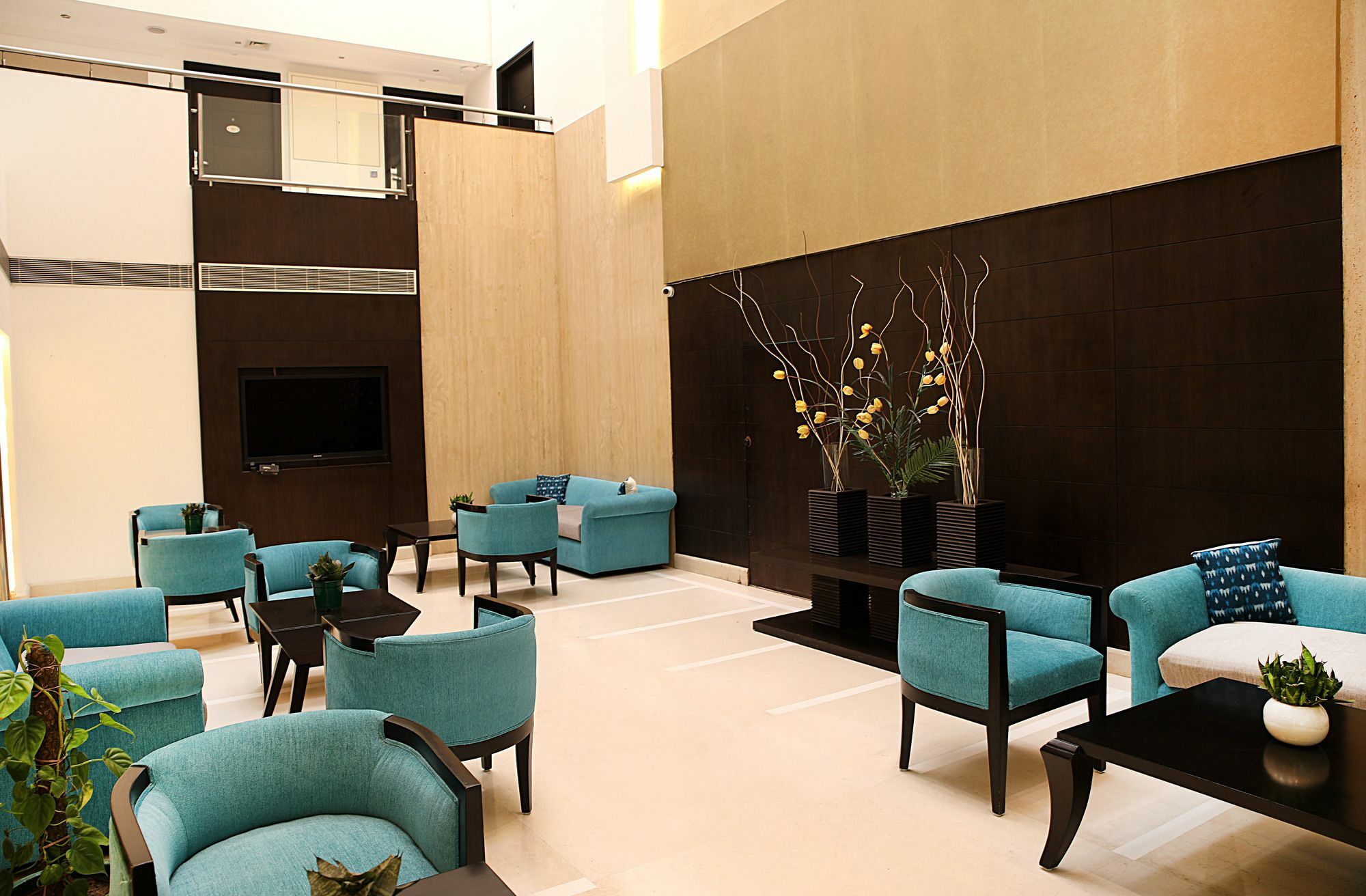 Inde Hotel Vista Woods Huda City Centre, Ґурґаон Екстер'єр фото
