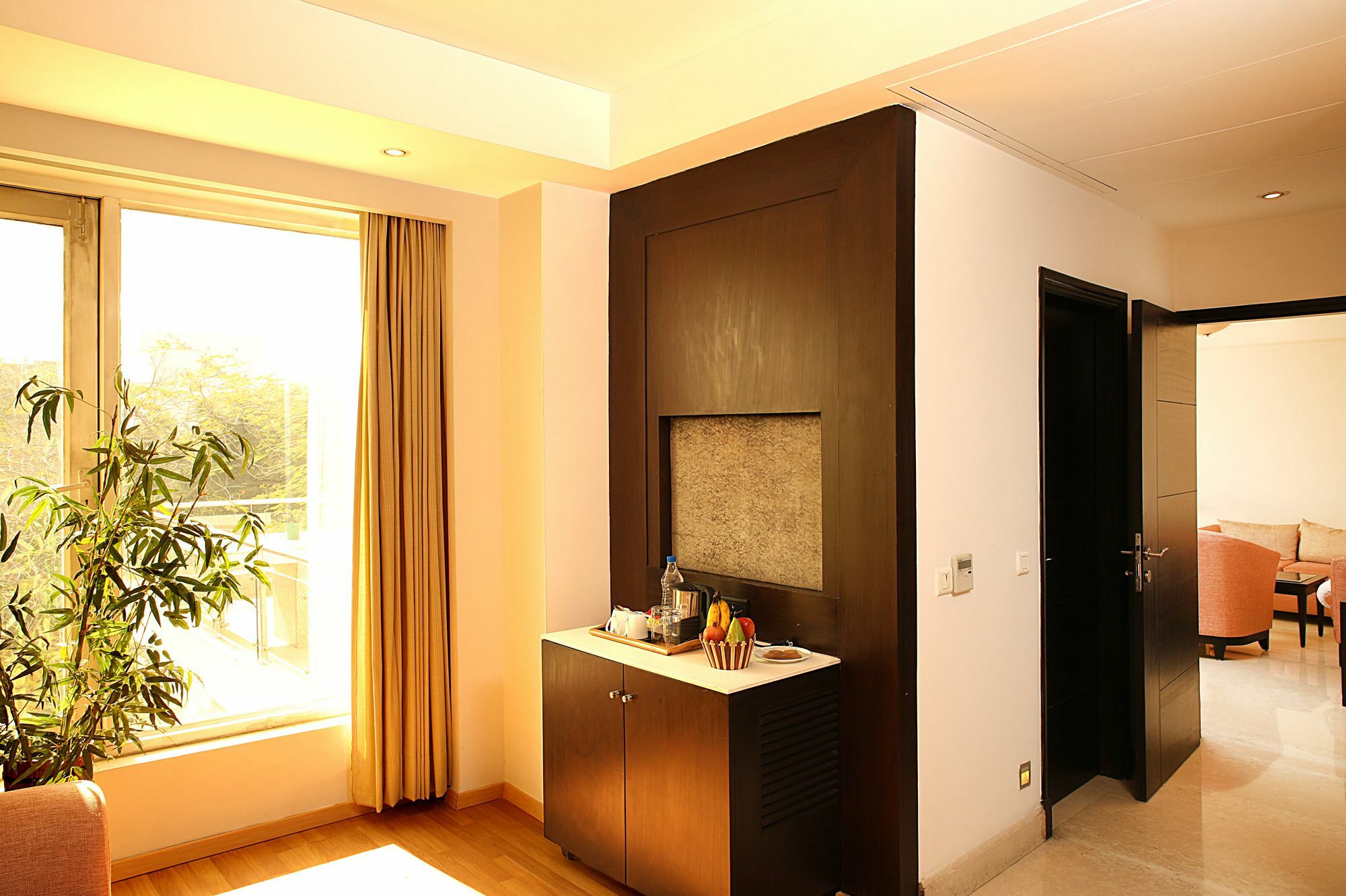 Inde Hotel Vista Woods Huda City Centre, Ґурґаон Екстер'єр фото